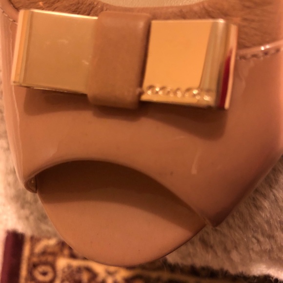 Peep toe wedge heel Coach shoe - Picture 3 of 5